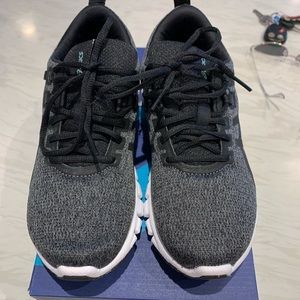 Women’s ASICS sneakers, brand new - never worn